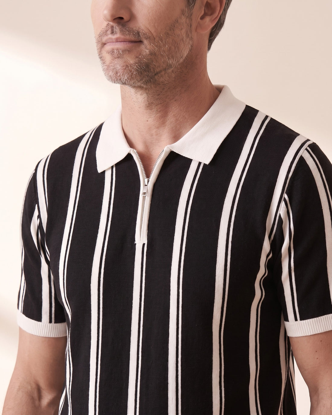 KEPT Men's Half-Zip Polo - Modena in black, detail close-up