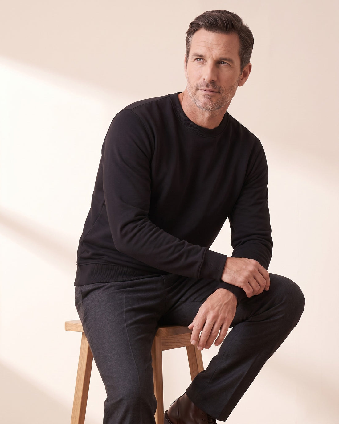 KEPT Men's Crewneck Sweatshirt - Antibes in black, in motion