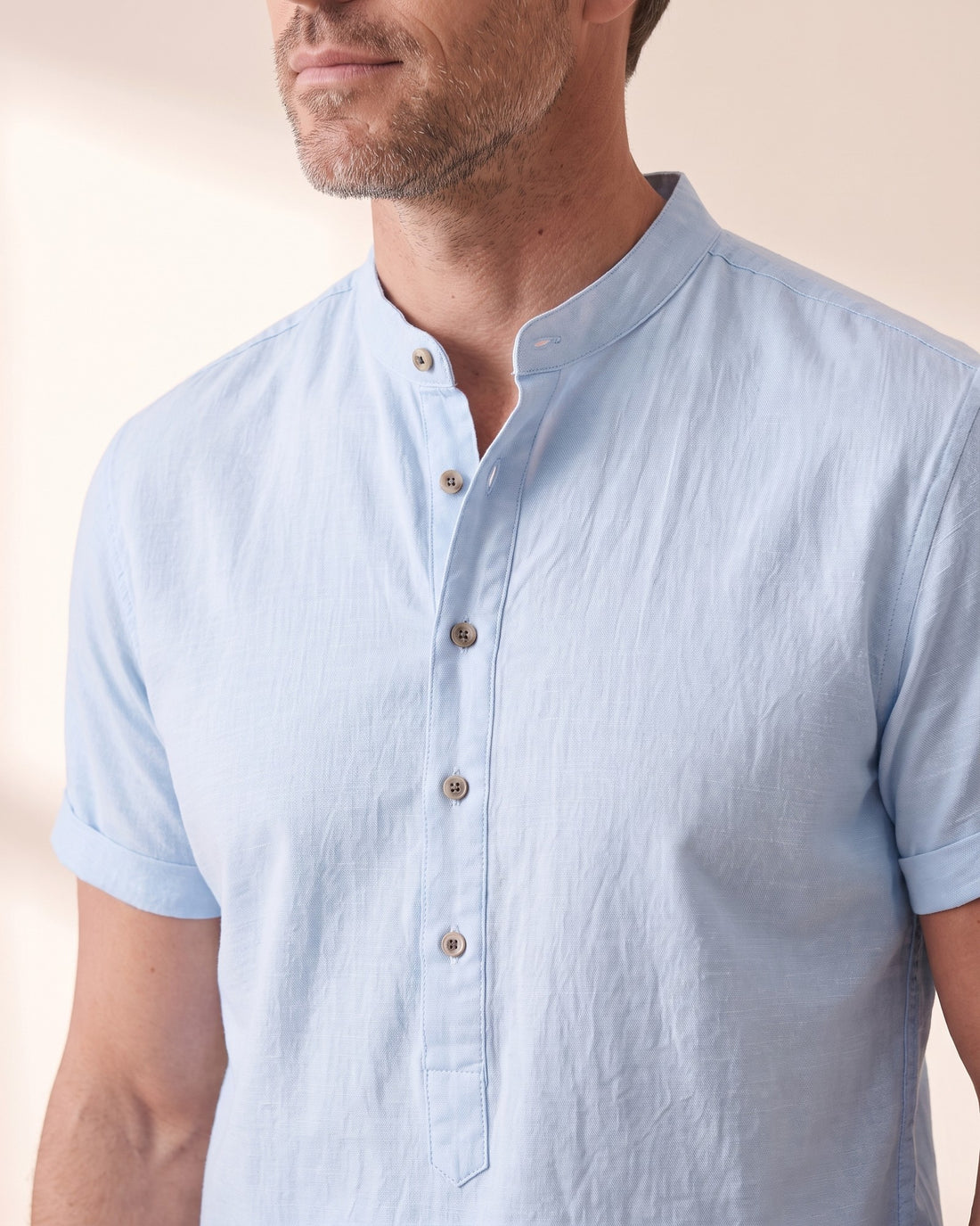 KEPT Men's Summer Shirt - Nice in light blue, detail close-up