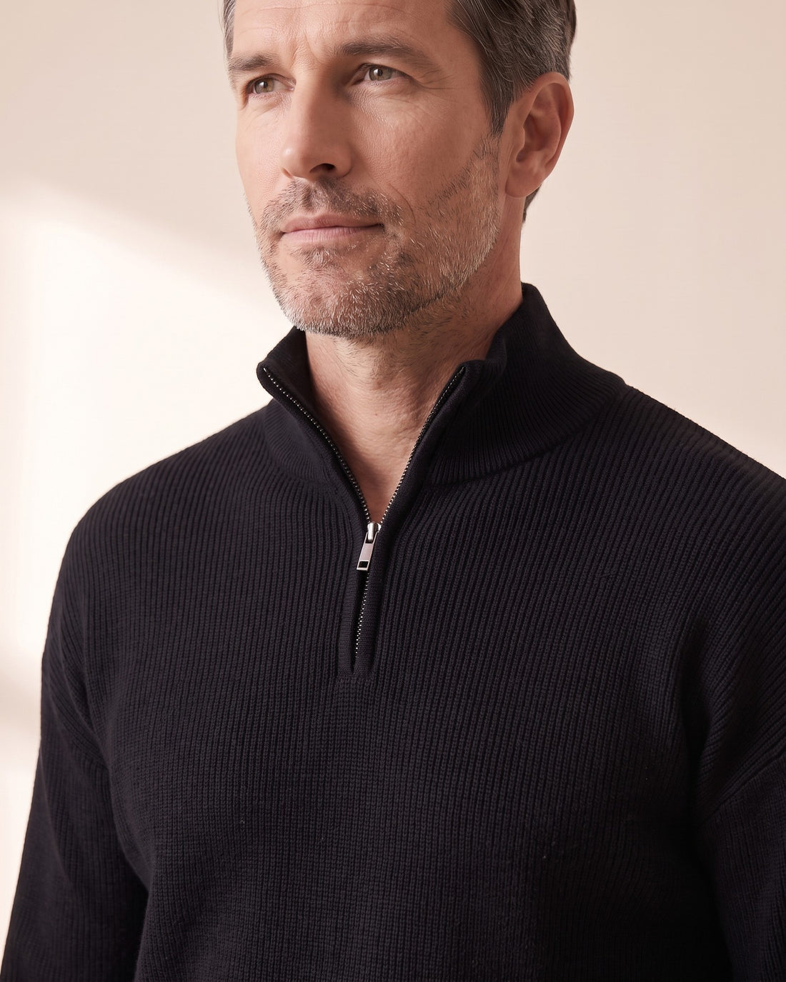 KEPT Men's Half-Zip Sweater - Bruges in black, detail close-up