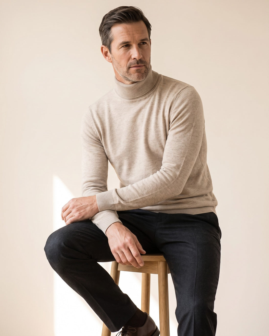 KEPT Men's Turtleneck Sweater - Jangsan in beige, in motion