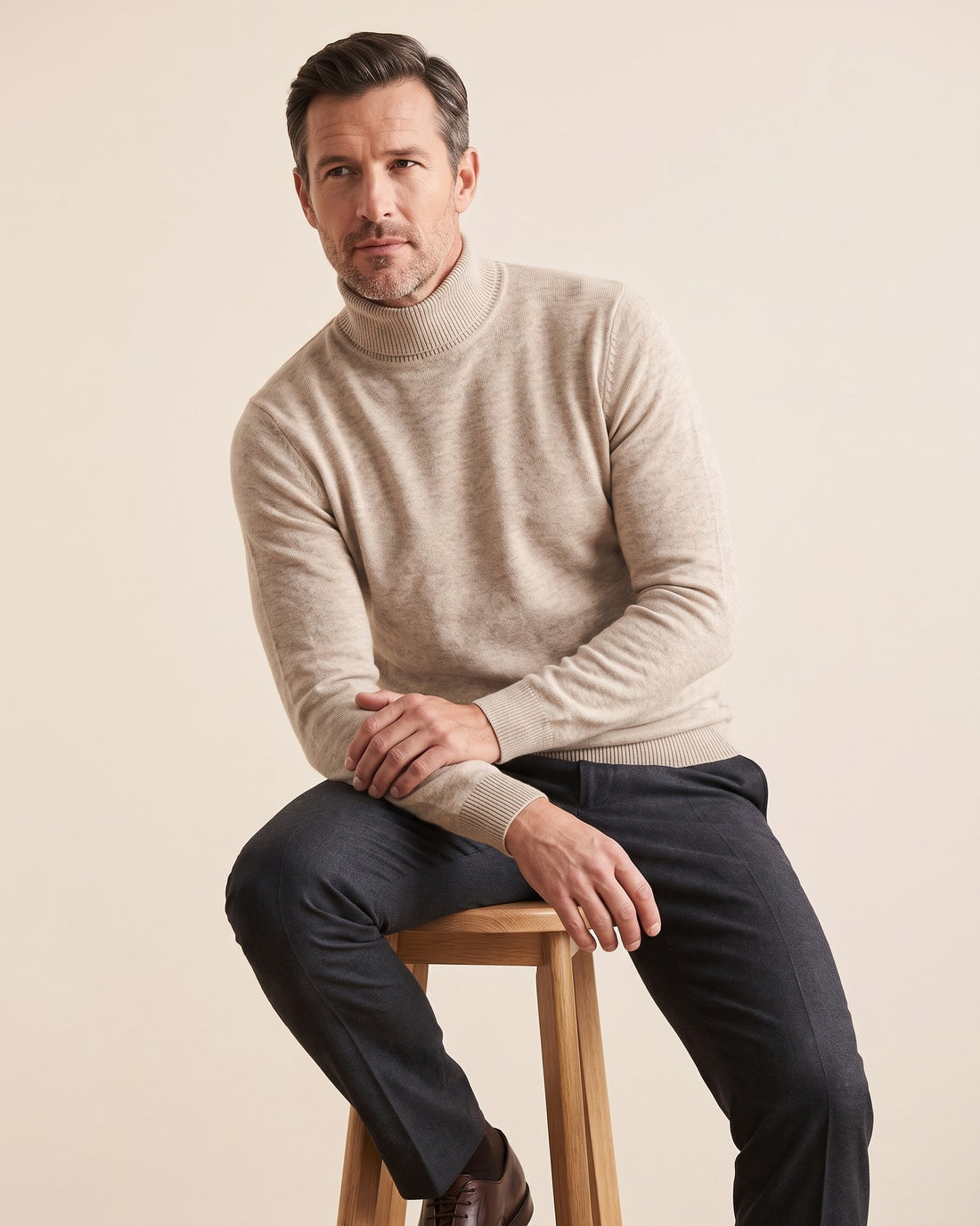 KEPT Men's Turtleneck Sweater - Gstaad in beige, in motion
