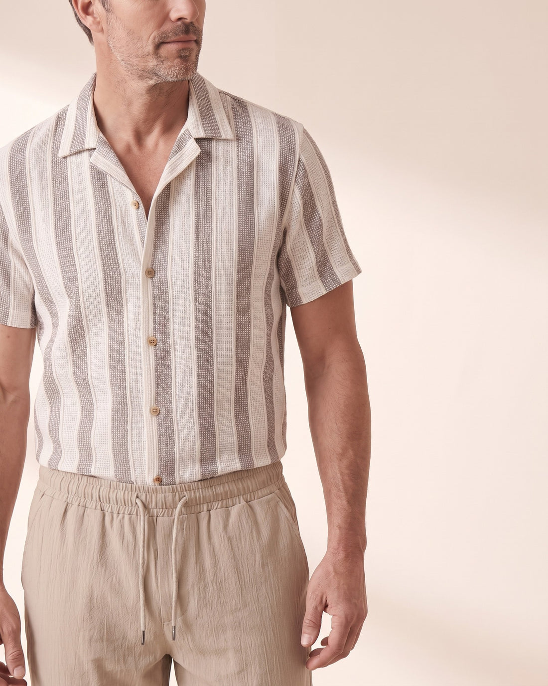 KEPT Men's 2-Piece Outfit Set - Sanremo in beige, detail close-up