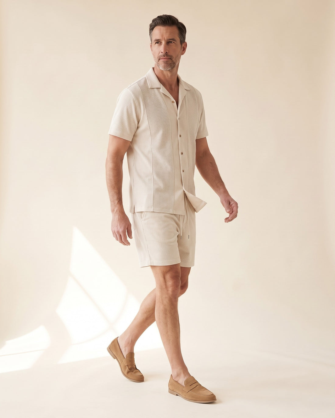 KEPT Men's 2-Piece Outfit Set - Roma in beige, in motion